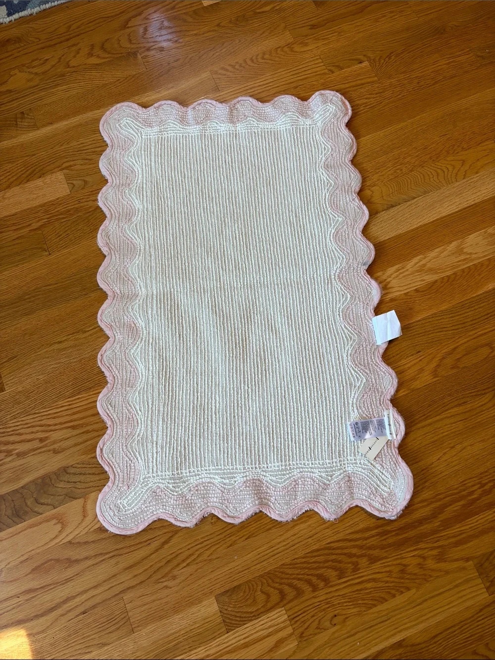 Anthropologie Maeve Scalloped Bath Mat Size Small NWT